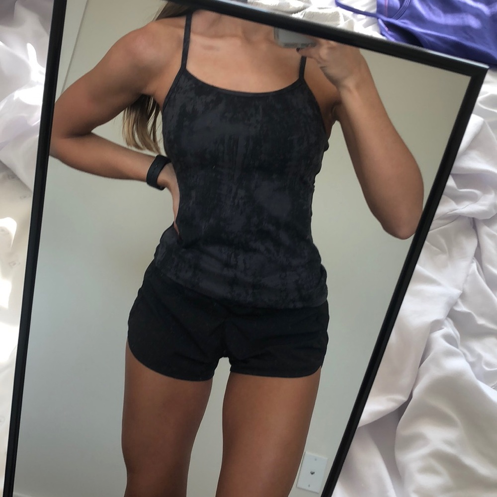 lululemon power y tank - Picture 1 of 3